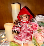 Precious Moments Dolls - The Doll Maker - Lil Red Riding Hood 7"