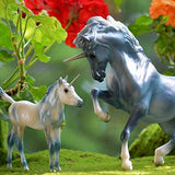 Breyer - Traditional Series - 2 Unicorn Set - Cascade & Caspian